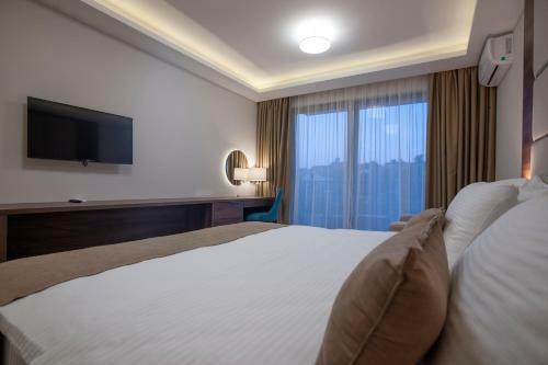 Hotel Twelve By Aycon