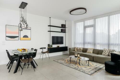 Beach Apartment Prime Location Terrace & Sea View