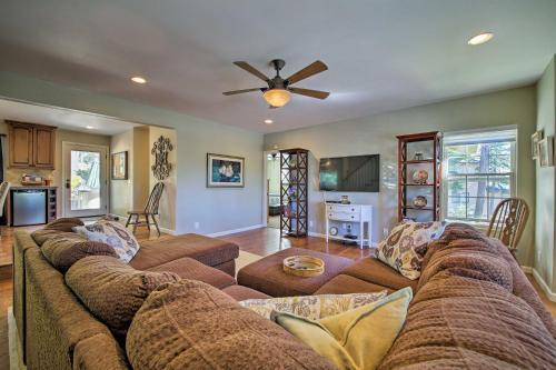 Lake Arrowhead Home With Fireplace And Game Room!