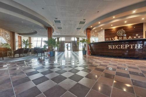 Riviera By Queens Hotel And Resort