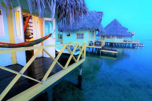 Hotel Punta Caracol Acqua Lodge
