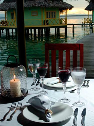 Hotel Punta Caracol Acqua Lodge