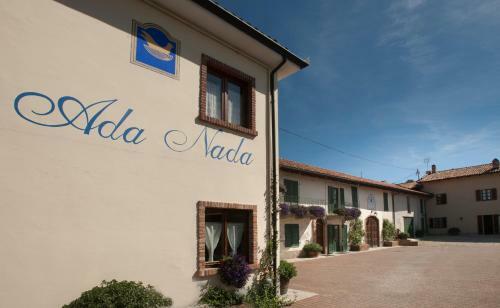 Hostal Ada Nada Agriturismo