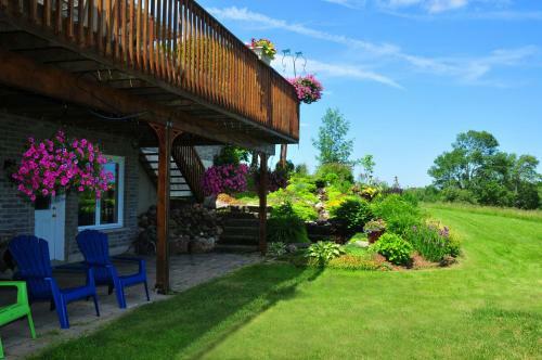 Golden Pathways Retreat B&B