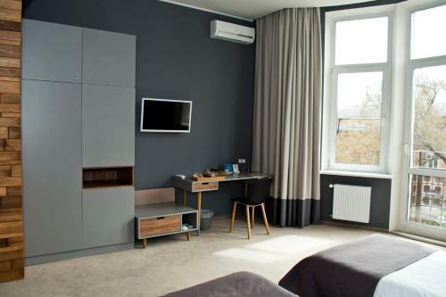 Poet Art Hotel