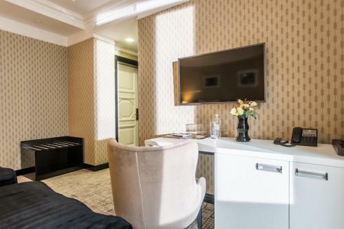 Hotel Wall Street By Ribas