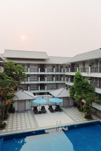 Decharme Hotel-sha Plus