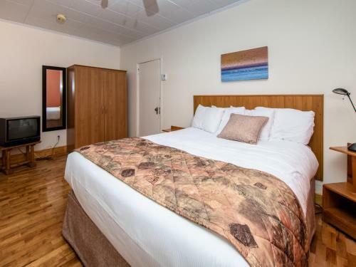 Au Pic De L'aurore Motel-chalets
