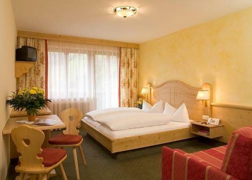 Hotel Pension Almrausch