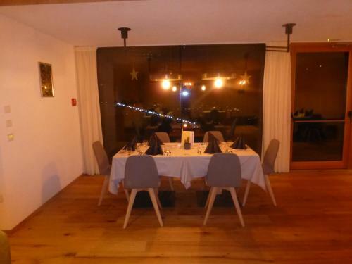 Hotel Berggasthof H�usler