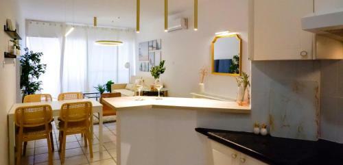 Kings Palace Sea View Apartment