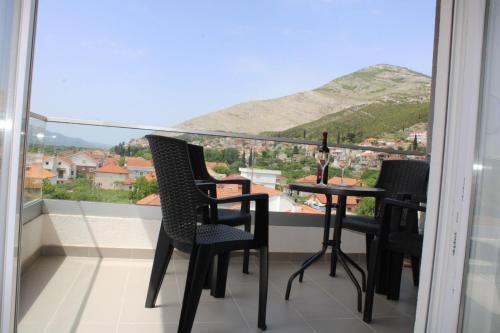 Apartamento Potpuno Opremljen Stan U Centru Trebinja