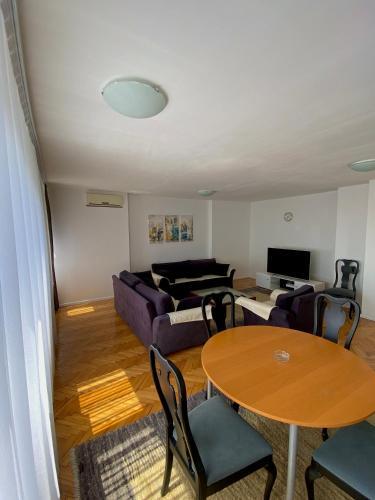 White Apartment 2