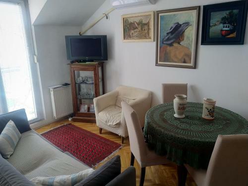 Exitloft Apartment