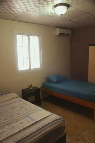 Albergue Twin Fin Plaza