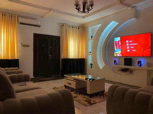Bed & Breakfast Lavish Guest House
