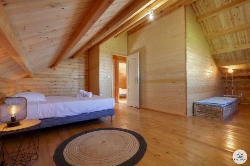 Le Chal?heureux ? Jacuzzi ? Le Tevelave
