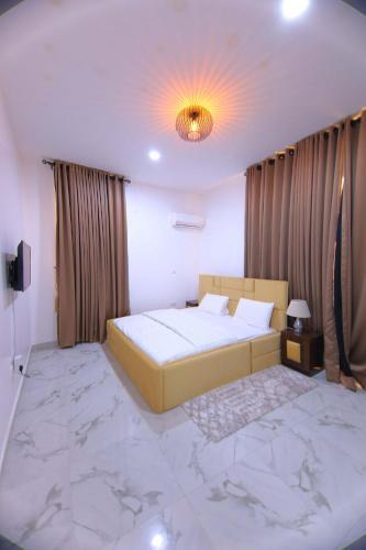 Apartamento Luxurious 2 Bedroom Shortlet, Midak Mews