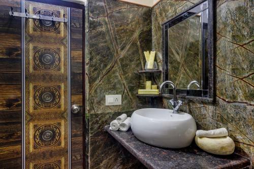 Hotel Lohagarh Corbett Resort