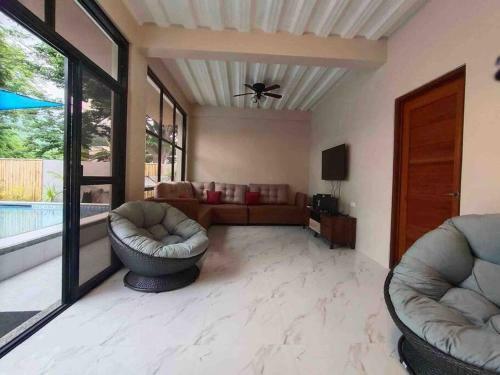 Villa Sparkling Hill Vacation House Philippines