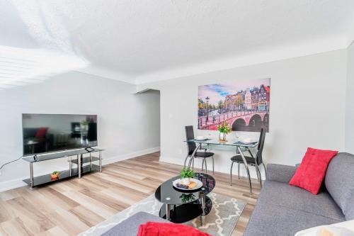 Apartamento Spacious 1br Apt With Queen Bed And Netflix, Near Downtown!