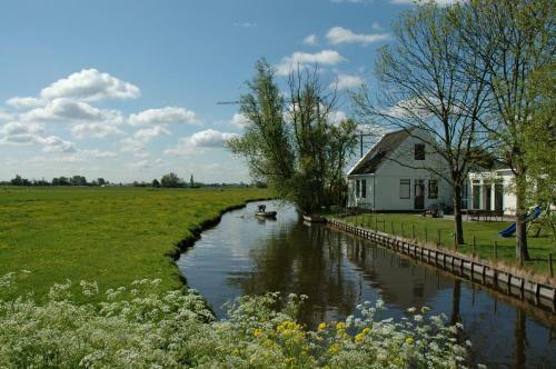 Bed & Breakfast Amsterdam Farmland