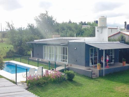 Jasy Caba�as