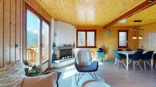 Charming Chalet With A Splendid View Of The Valais Mountains