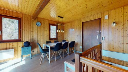 Charming Chalet With A Splendid View Of The Valais Mountains