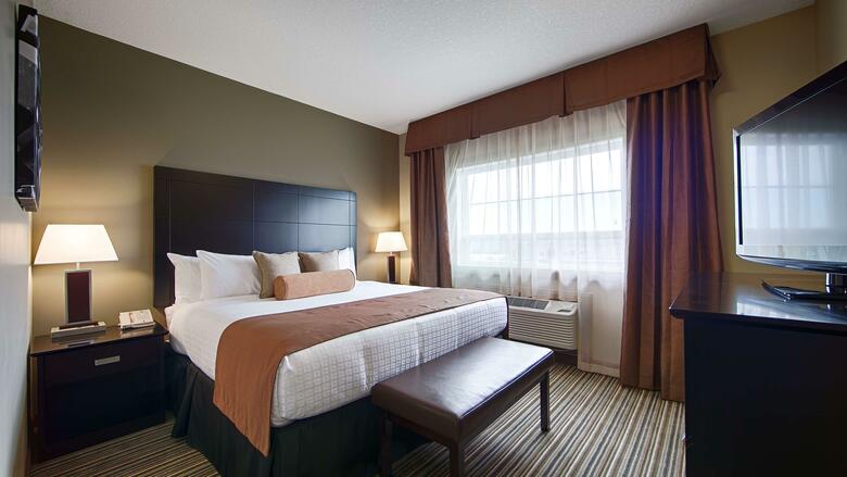 Best Western Plus Peace River Hotel & Suites
