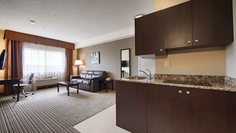 Best Western Plus Peace River Hotel & Suites