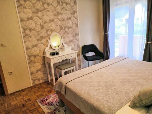 Cypress Tree Holiday Home - Sabunike Nin