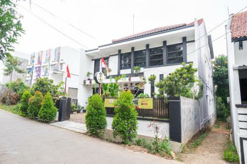 Hotel Umah Santi Depok