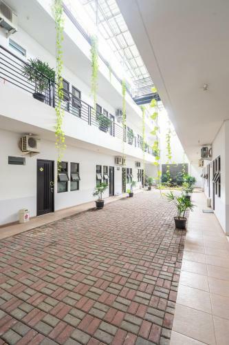 Hotel Umah Santi Depok