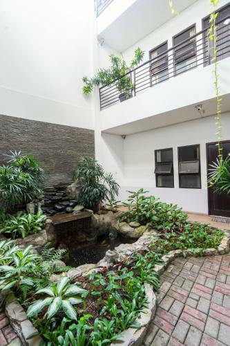Hotel Umah Santi Depok