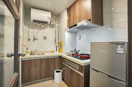 Locals Apartment House 11