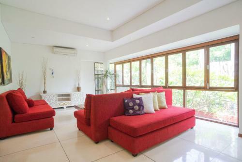Ely's Villa
