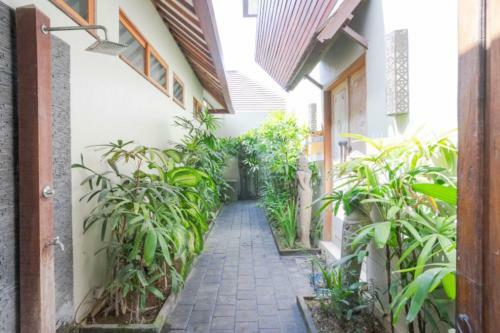Ely's Villa