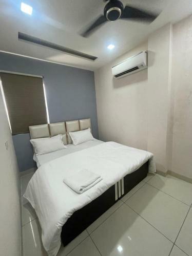 Hotel Oyo 88396 The Glory