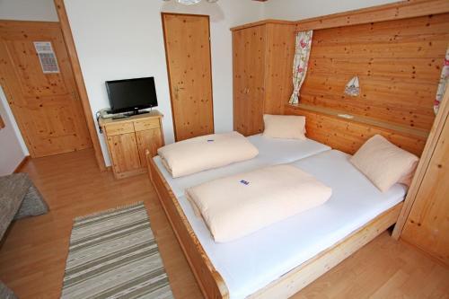 Hostal Alpenhof Strenge