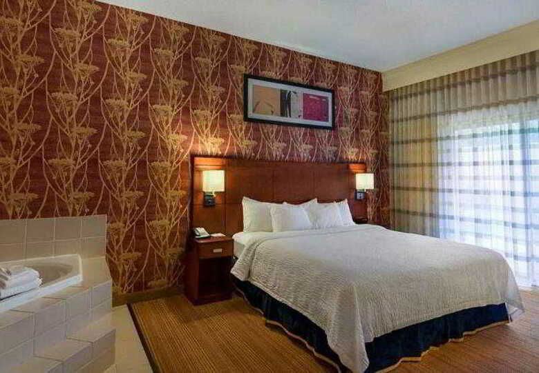 Hotel Courtyard By Marriott Boston Westborough
