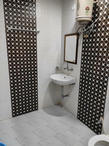 Hotel Shri Radhe Govind Inn