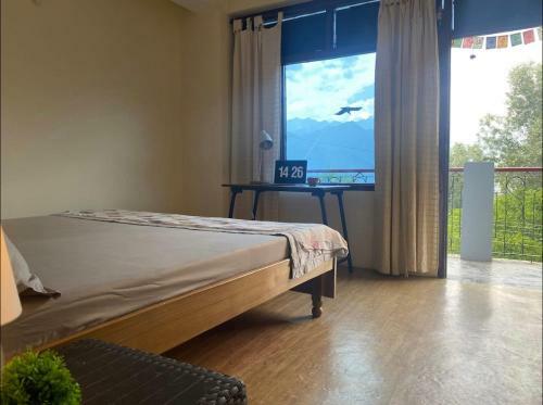 Varun Guest House, Sarahan