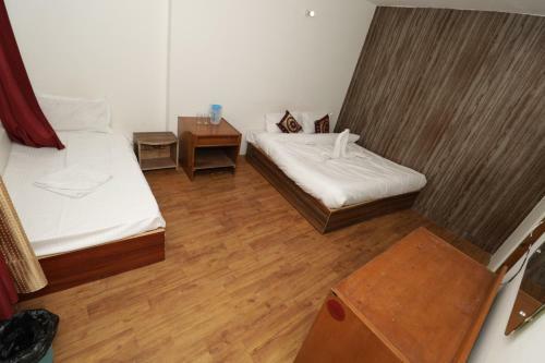 Hostal Raj Guest House