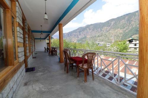 Hostal Raj Guest House