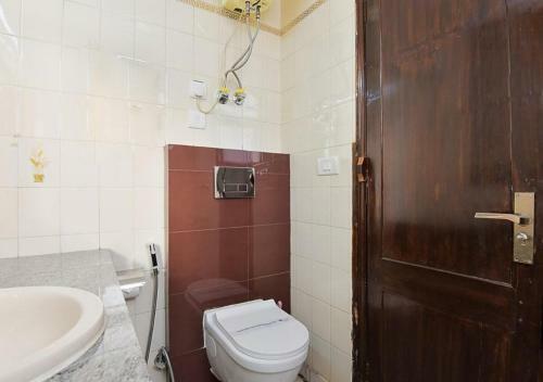 Apartamento Bluo Studio - Defence Colony, Kitchen, Bathtub