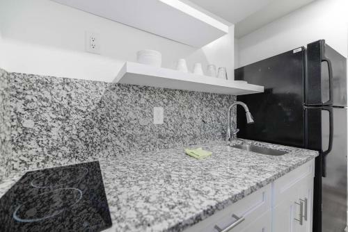 Apartamento Cozy 1 Bedroom With Pool Steps From The Beach #25