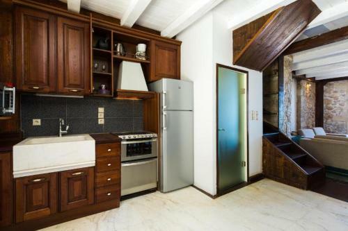 Villa Volakas Beachfront Suites