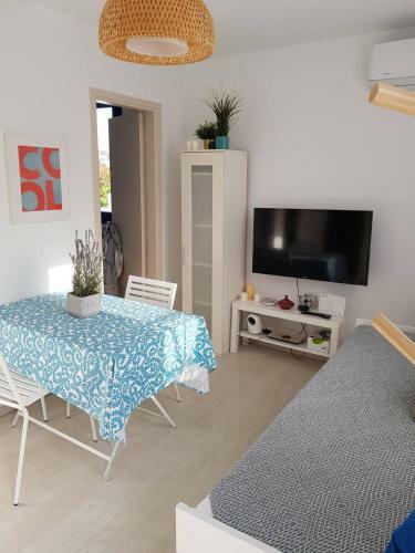Villa Casa Ble - Izla Homes