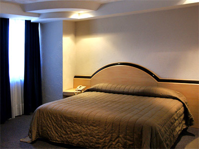 Porto Novo Hotel & Suites